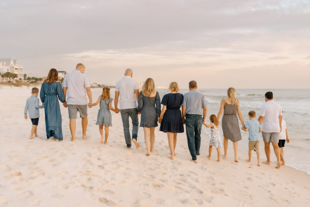 multi-generational family photoshoot